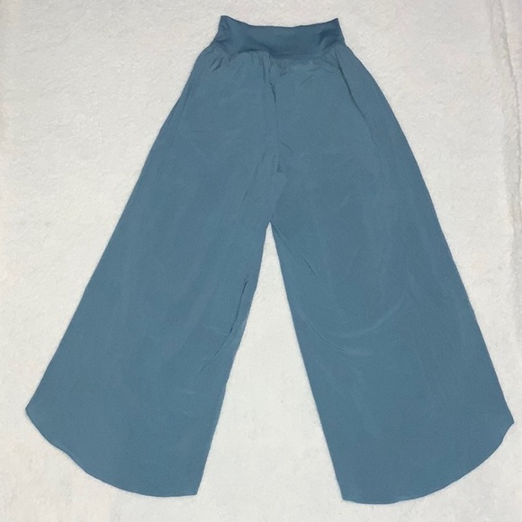 HALARA - NWT Breezeful™ High Waisted Palazzo Flowy Split Wide Leg Quick Dry Pant - Picture 9 of 13